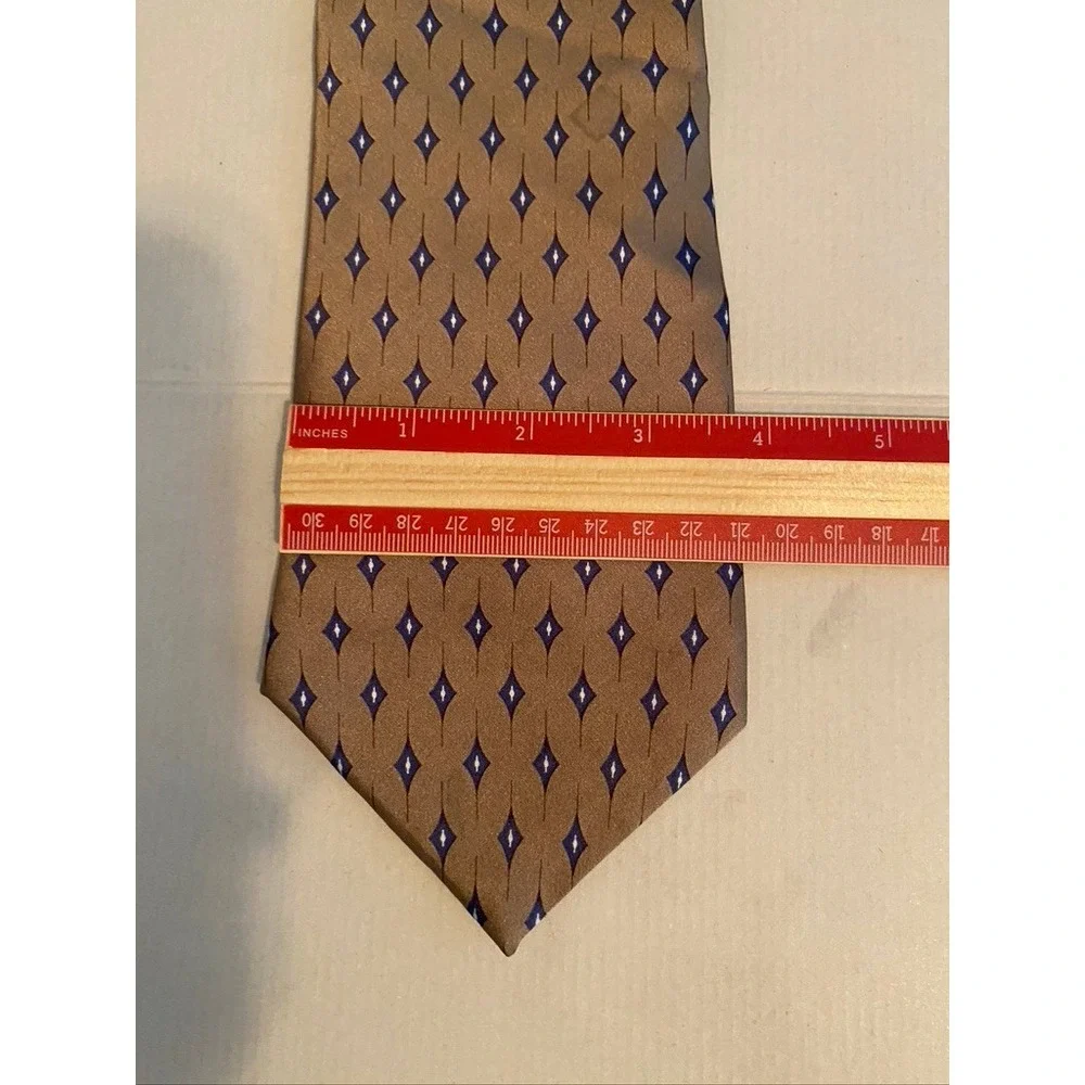 Claybrooke Mens Pure Silk Necktie Tan Brown Blue Geometric Diamond Pattern Tie